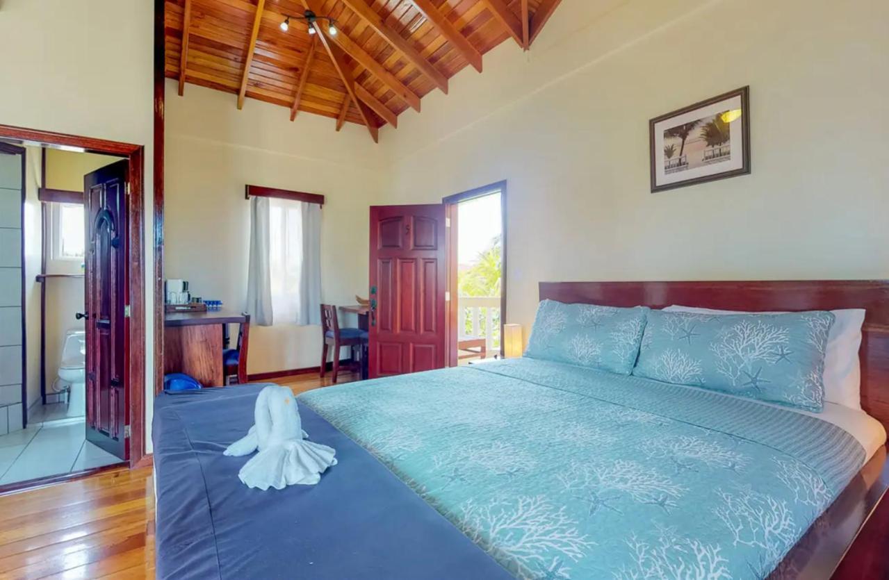 Sandy Feet Beach Resort Placencia Exterior photo