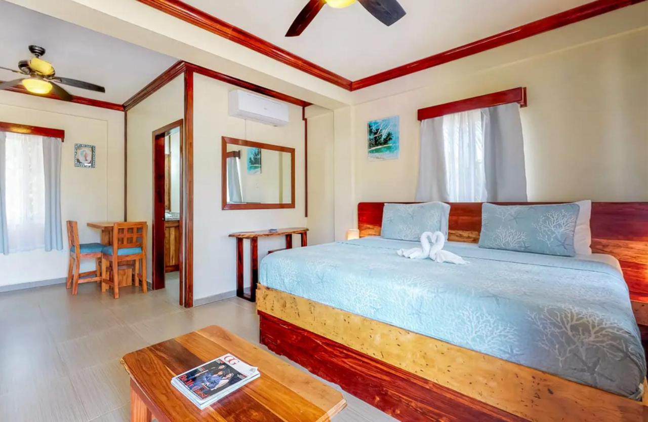 Sandy Feet Beach Resort Placencia Exterior photo